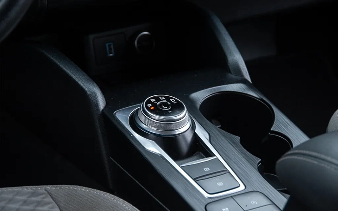 Ford Escape cena 72900 przebieg: 125000, rok produkcji 2020 z Szlichtyngowa małe 562